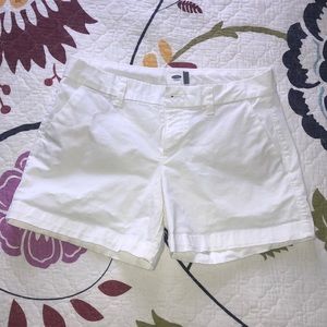3 inch white Old Navy shorts